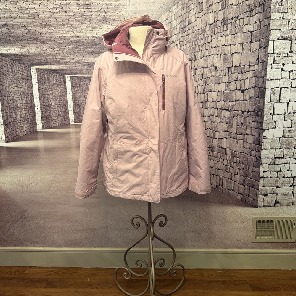 Columbia Women's Dusty Pink Ski/Snowboard Omniheat Interchange 3-in-1 Jacket
